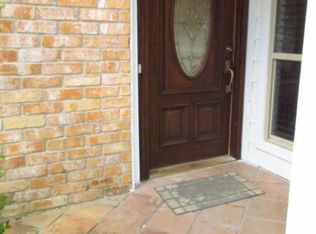 10119 Glengate Ln, Houston, TX 77036