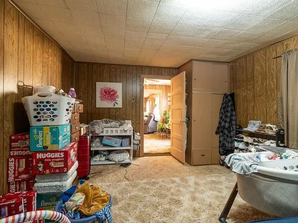 513 W 3rd St, Coffeyville, KS 67337