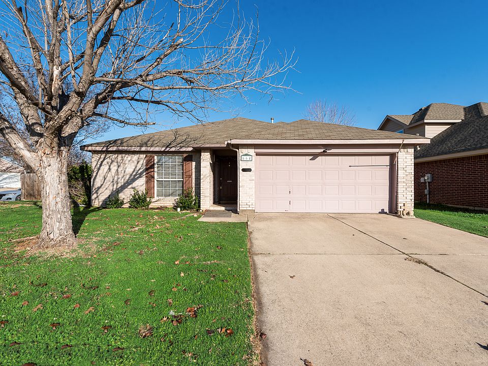 1st image of 664 Crystal Brook Dr