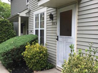 550 Thornwood Dr, Mount Laurel, NJ 08054