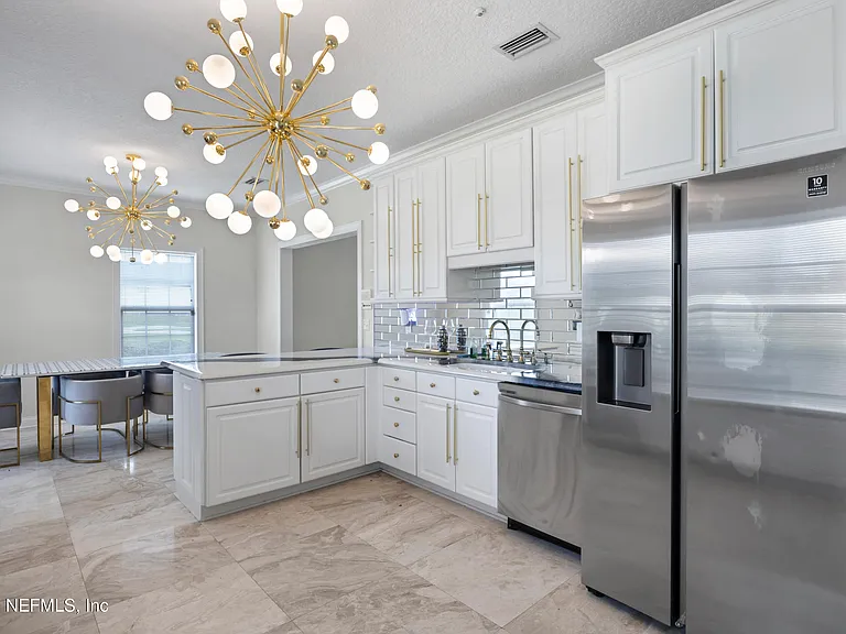 200 Sunstone Ct #GUEST HOUSE — Photo 13