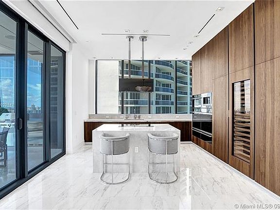 3rd image of 17141 Collins Ave Unit 2502