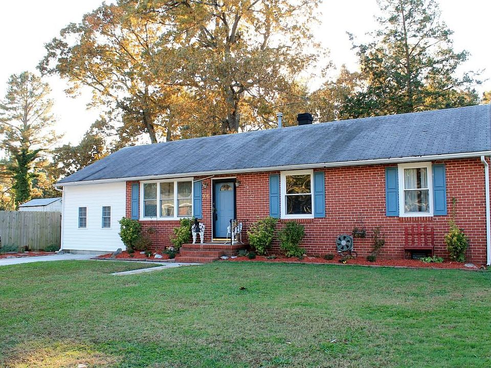 1st image of 906 Coleman Dr