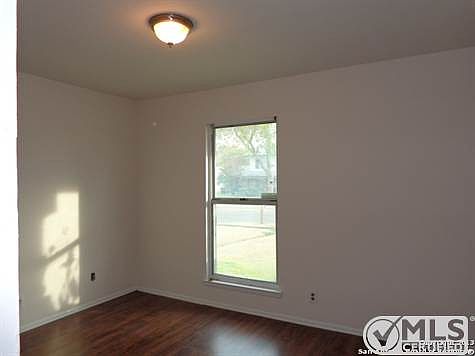 4th image of 9615 Caney Creek Dr