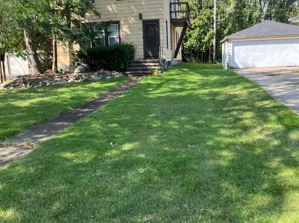 1745 N Mason St #B, Appleton, WI 54914