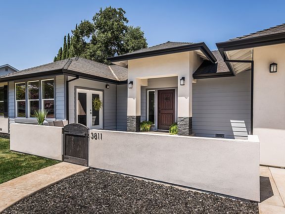 3rd image of 3811 Las Pasas Way