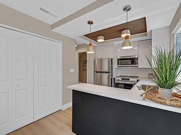 3rd image of 3153 Cochise Way