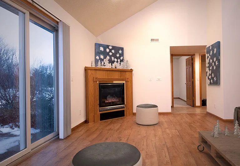 766 Wilfred Rd #B — Photo 6