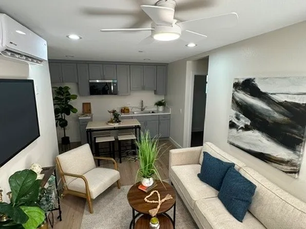 608 S Acacia Ave, Compton, CA 90220