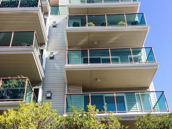 4409 California Ave SW APT 203, Seattle, WA 98116