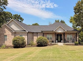 624 Crestridge Dr, Malvern, AR 72104
