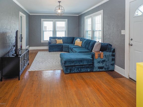 321 Whitcomb St-102