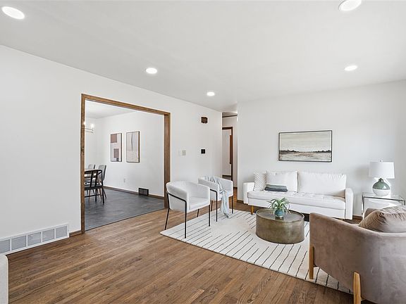 4th image of 1718 Highland Ave