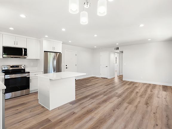 2nd image of 3405 W Verdugo Ave