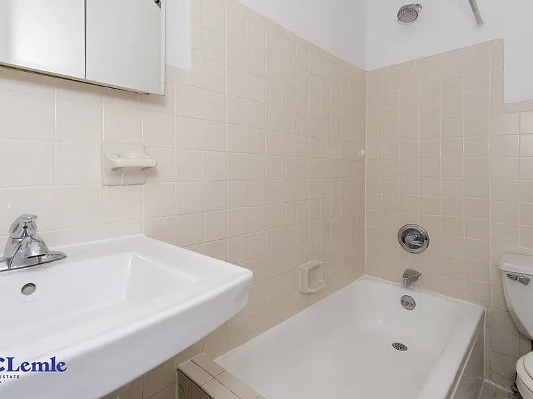 410 E 78th St #1FE — Photo 6
