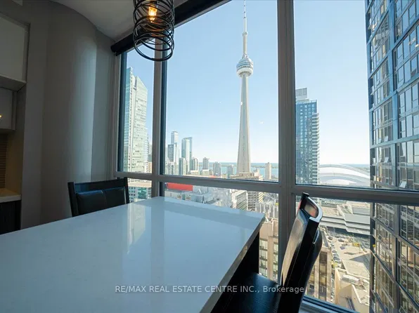 8 Mercer St Unit 2808, Toronto, ON M5V 0C4