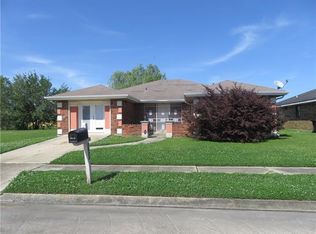 7532 Briarheath Dr, New Orleans, LA 70128