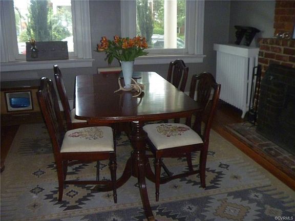 3rd image of 2707 Stuart Ave