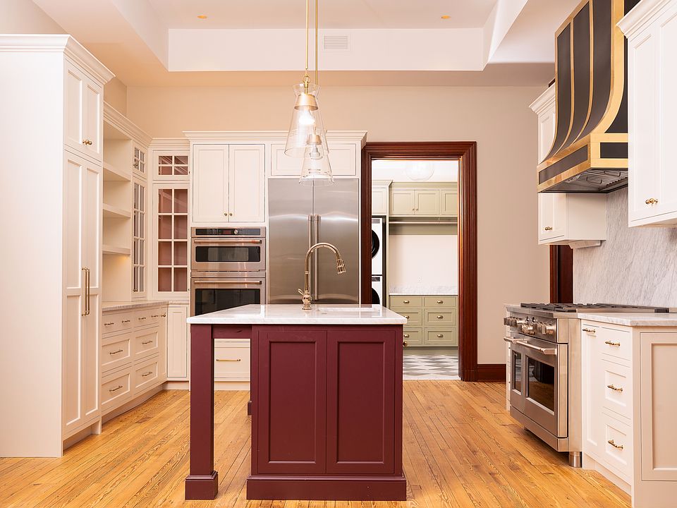 1st image of 715 Washington Pl APT 2