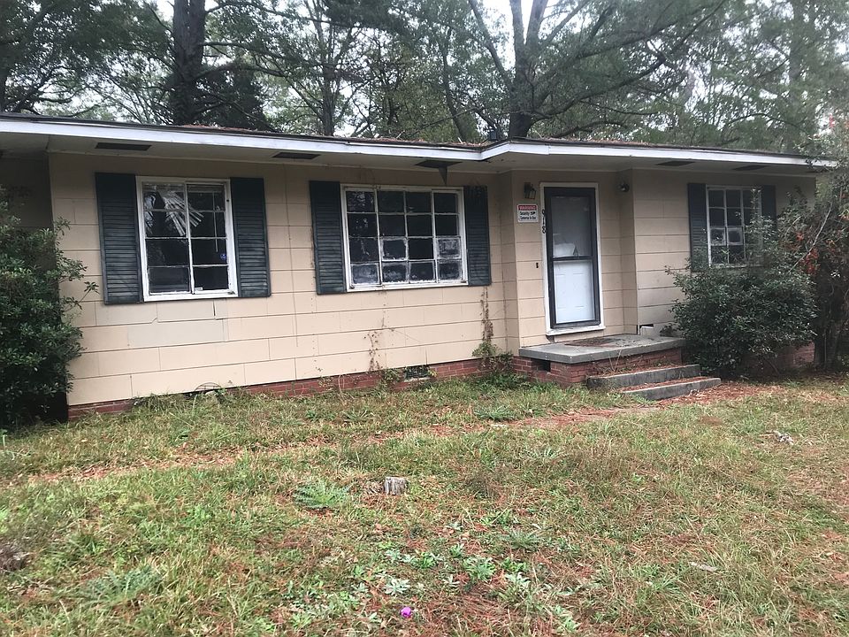 1st image of 918 Stuart St