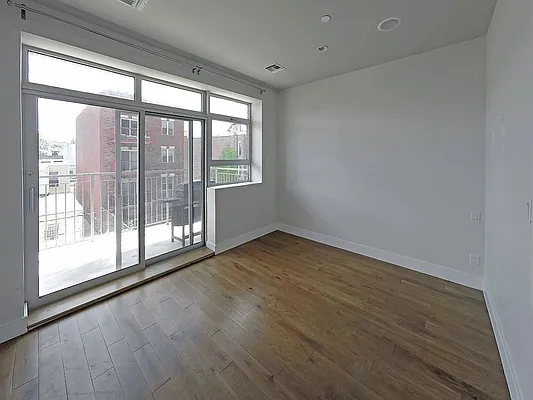 Rented by Cyberapts Management | media 26