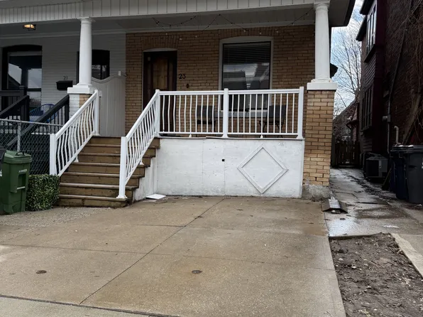 23 Burnfield Ave, Toronto, ON M6G 1Y4