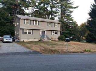 4 Sandberg Rd, Billerica, MA 01821