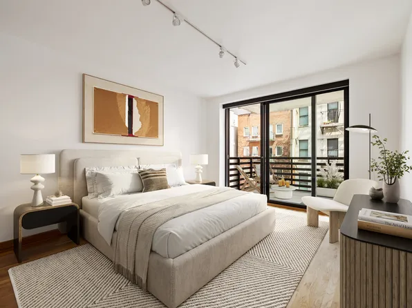 73 Sullivan Street image 3 of 11