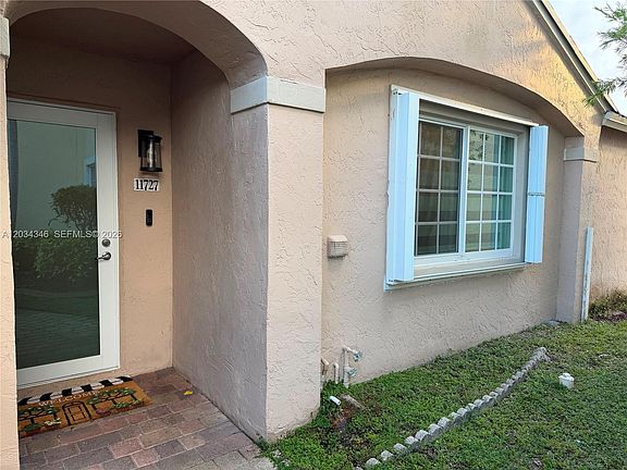 3rd image of 11727 NW 12th St