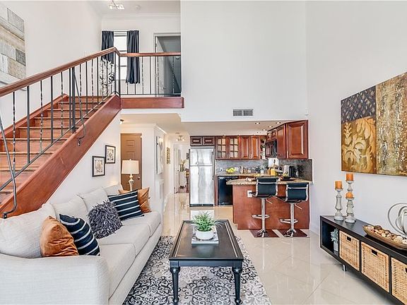 3rd image of 3725 NE 167th St APT 3