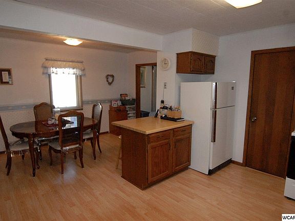 5th image of 606 S 11th St