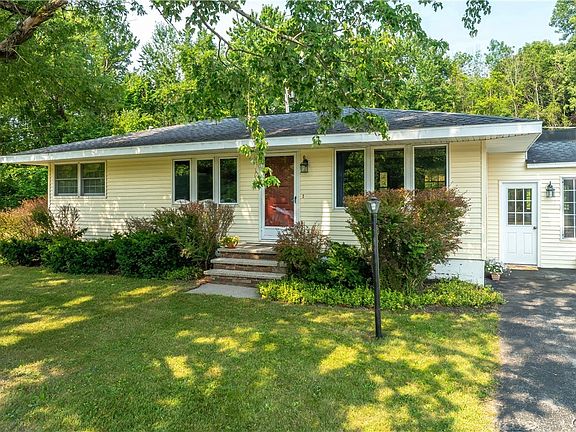 2nd image of 593 Phinney Rd