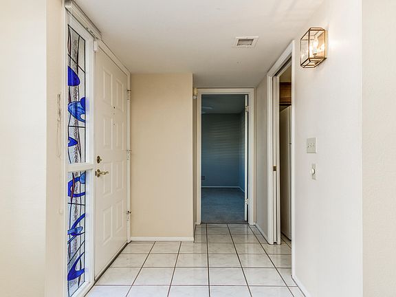 5th image of 745 E Michelle Dr