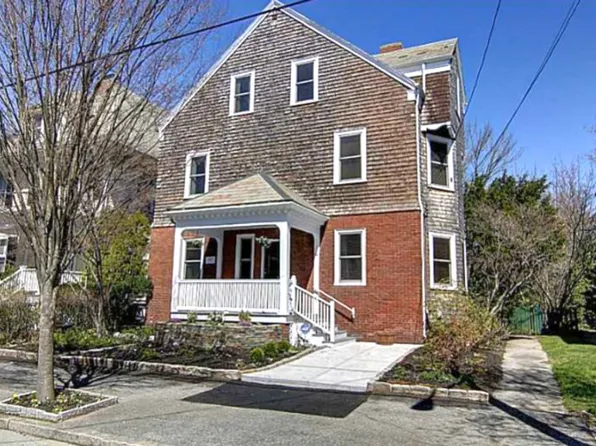 84 Keene St, Providence, RI 02906