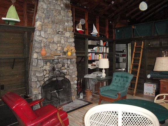 4th image of 13 Derby Way