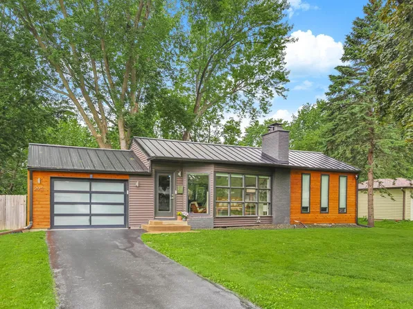 2913 Major Ave N, Golden Valley, MN 55422