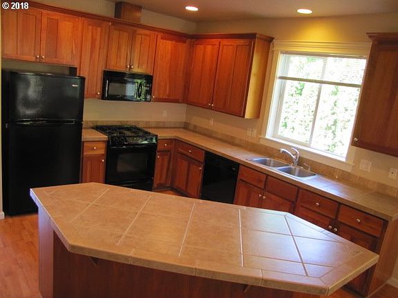 2nd image of 31089 NW Kaybern St