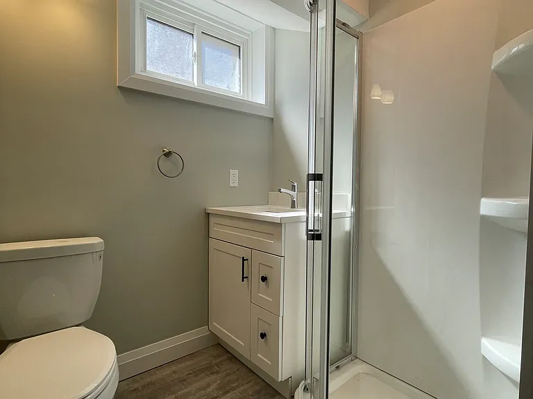 31 Burwell St #3 — Photo 6