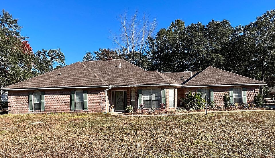 1st image of 627 Rosewood Way