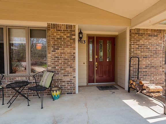 2nd image of 13 Dunbarton Cir