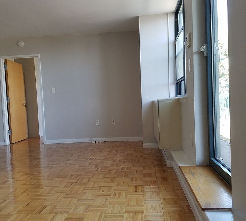 1st image of 225 E 6th St #7EE