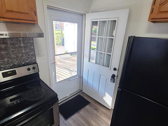 4th image of 708 Motter Ave Unit 1