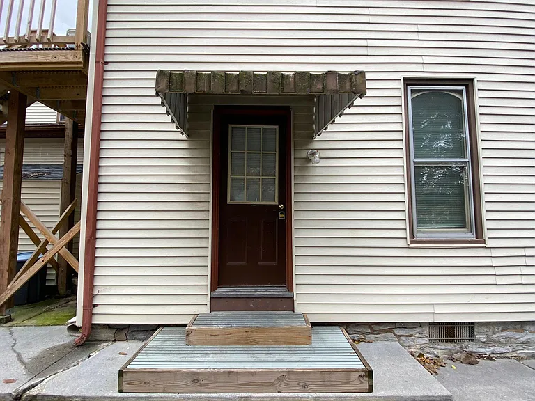130 N Railroad St #1 — Photo 24