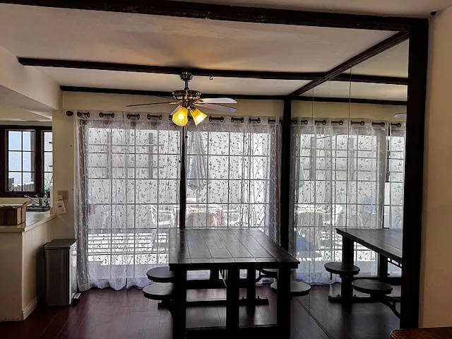 2 bed, 1358 sqft, $3,990 — Photo 4
