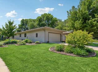 701 Hackerson Ct, Northfield, MN 55057