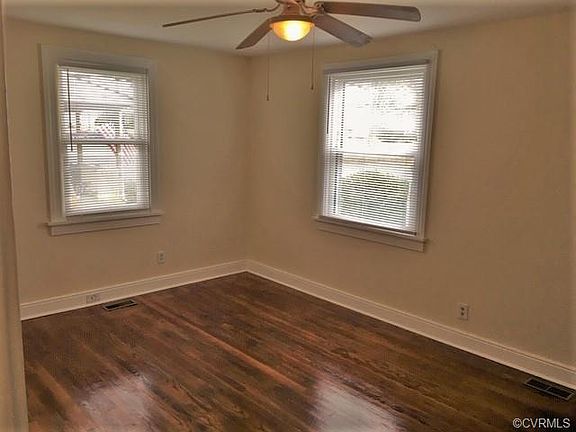 5th image of 2418 Wright Ave
