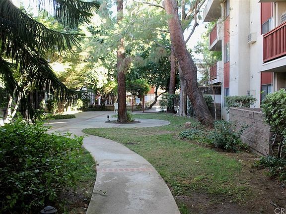 4th image of 20234 Cantara St Unit 257
