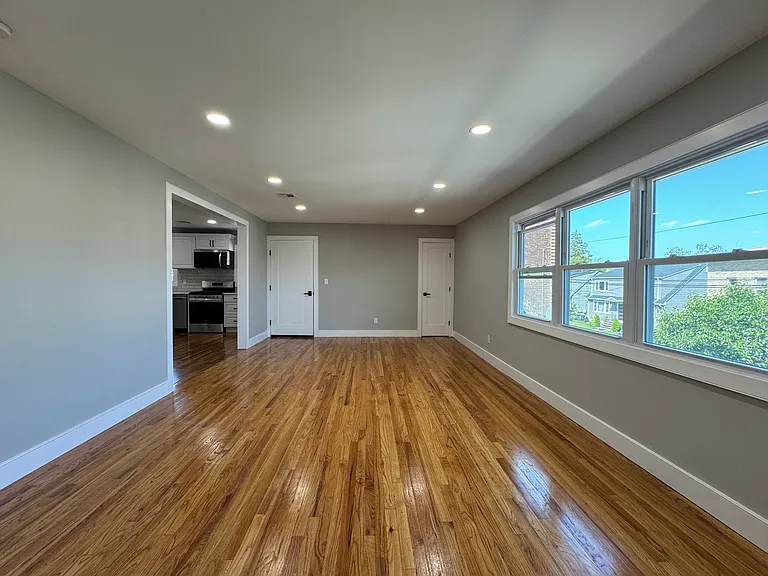 203 Westervelt Pl #2 — Photo 6