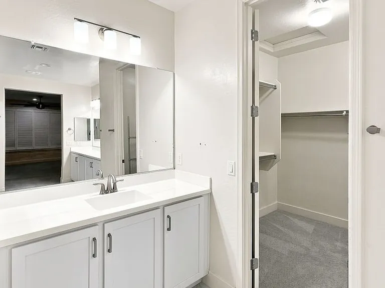 5543 N 107th Ln — Photo 34