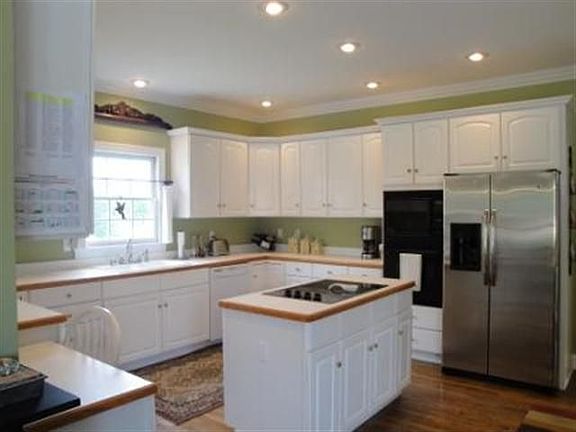 5th image of 937 Kensington Way